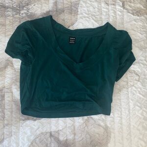 Women's Green V-Neck Crop Top